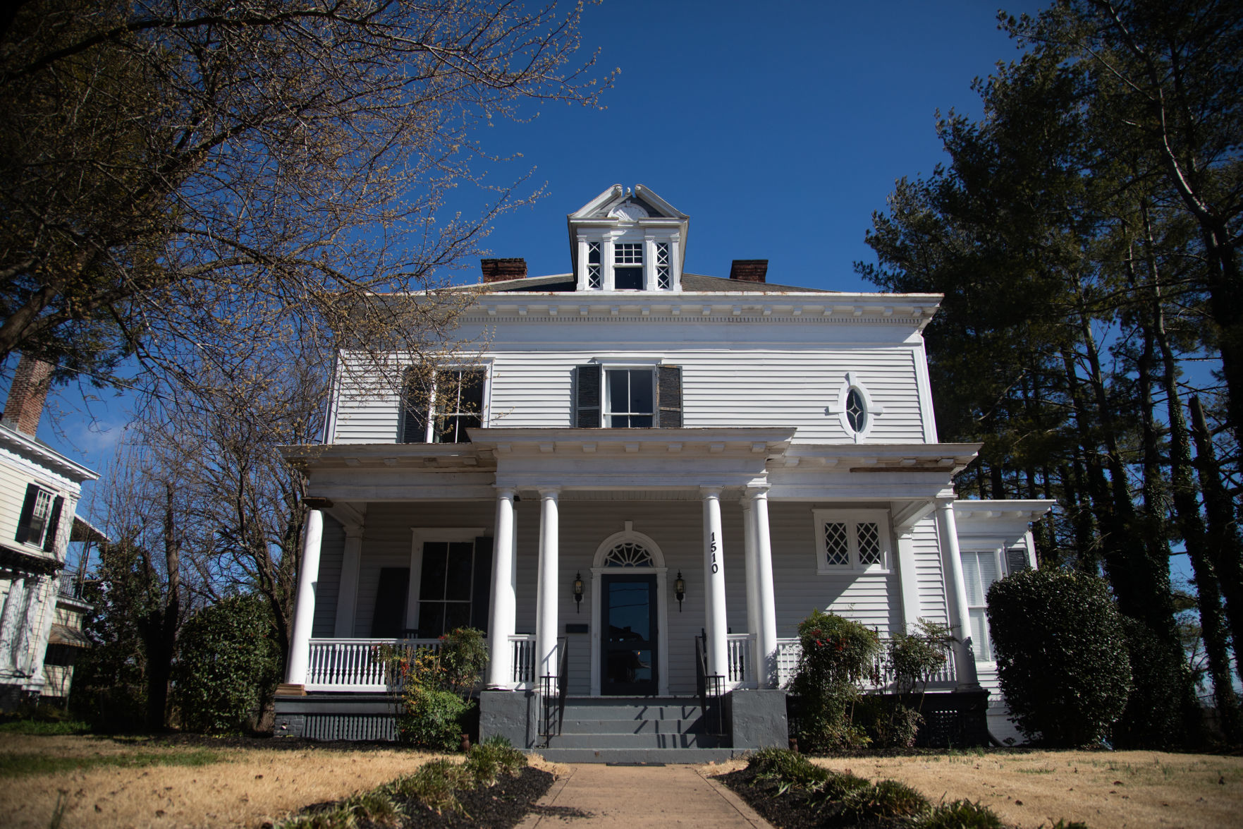 Real Estate Guide Rivermont 35